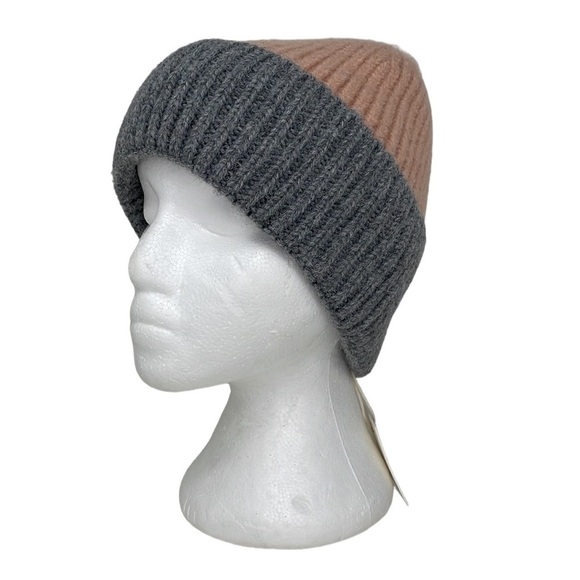 Styline Two Tone Blush Grey Beanie Knit One Size - Picture 4 of 15